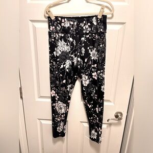 Victoria Secret Floral print active wear leggings